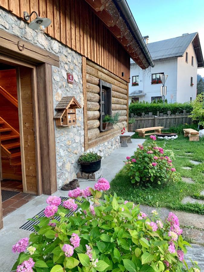 Hostel Lukna モイストラナ エクステリア 写真