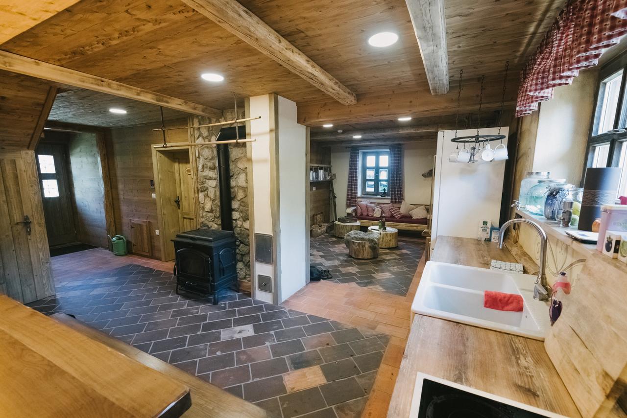 Hostel Lukna モイストラナ エクステリア 写真