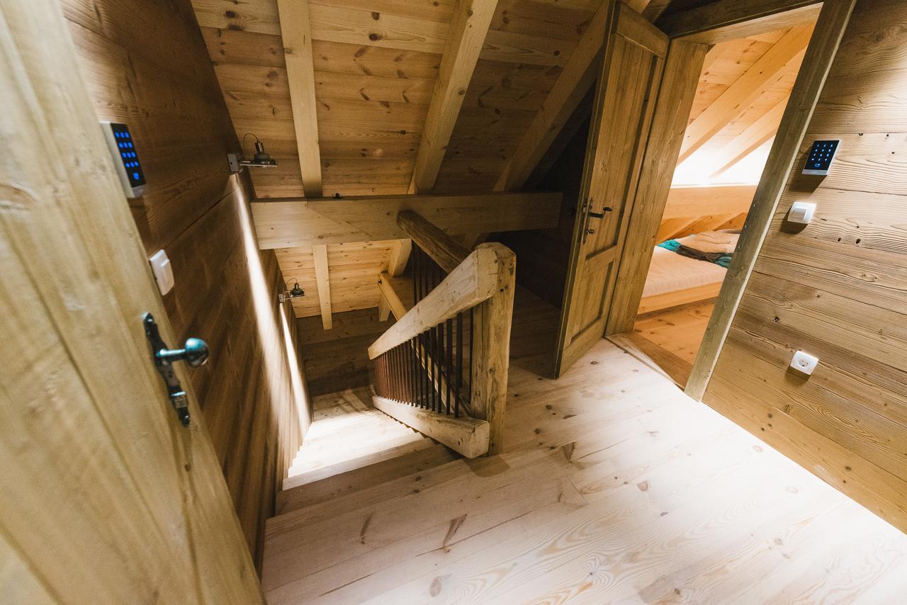 Hostel Lukna モイストラナ エクステリア 写真