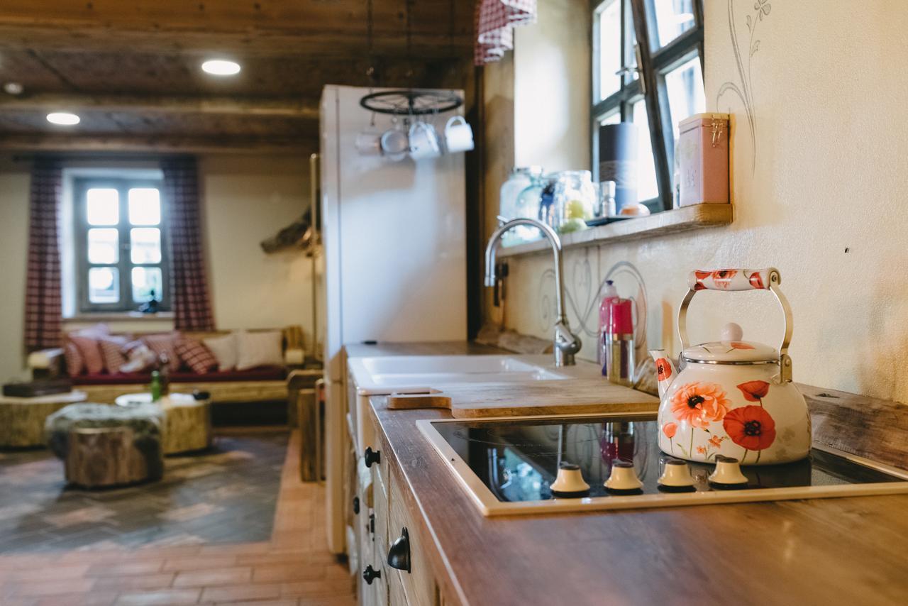 Hostel Lukna モイストラナ エクステリア 写真